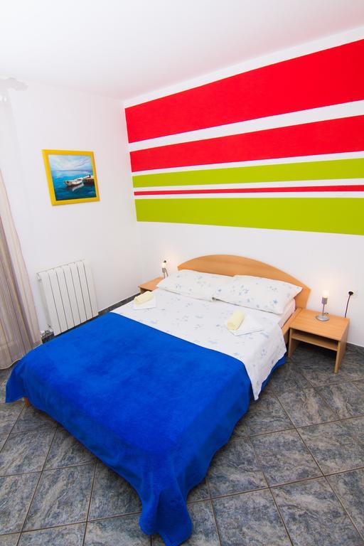 Apartmani Zuzic Krk Town Oda fotoğraf