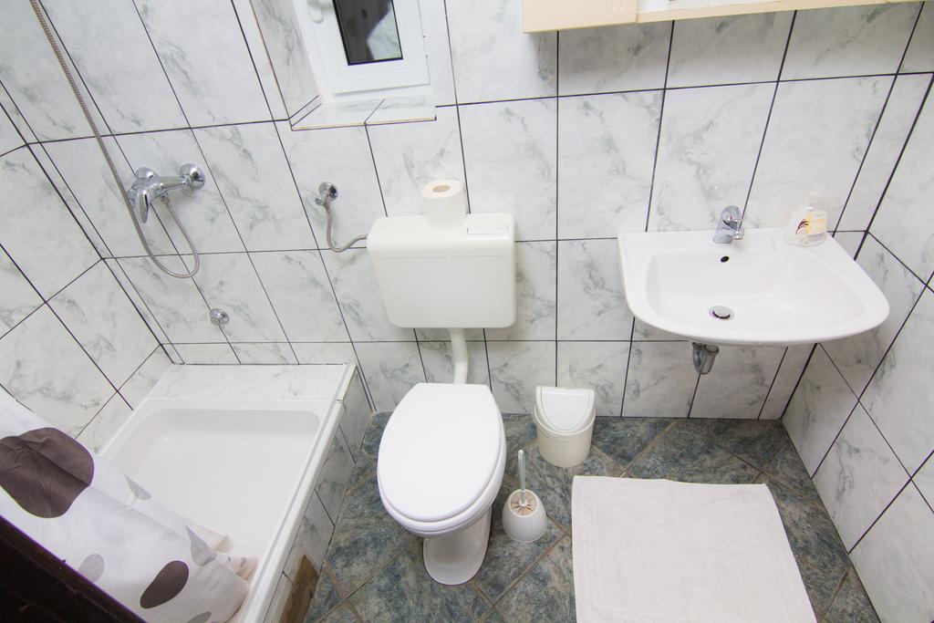 Apartmani Zuzic Krk Town Oda fotoğraf