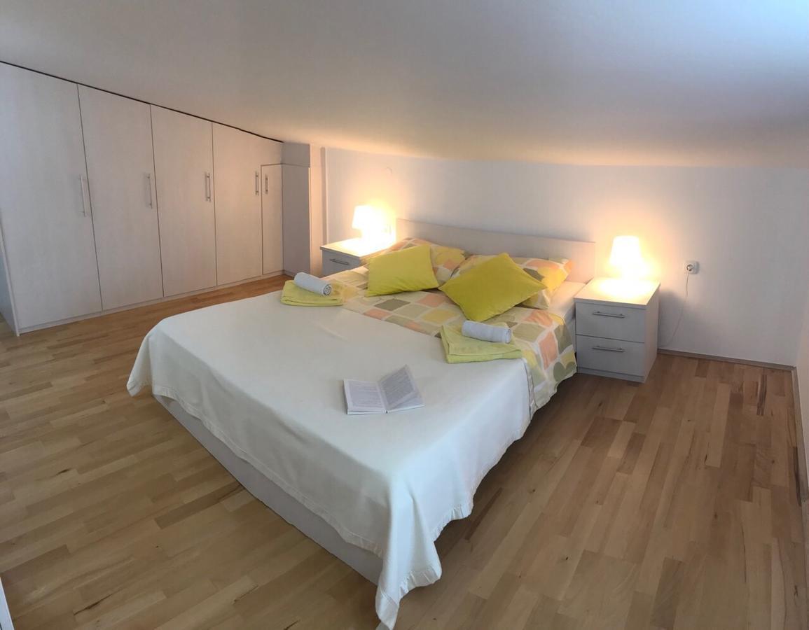Apartmani Zuzic Krk Town Dış mekan fotoğraf